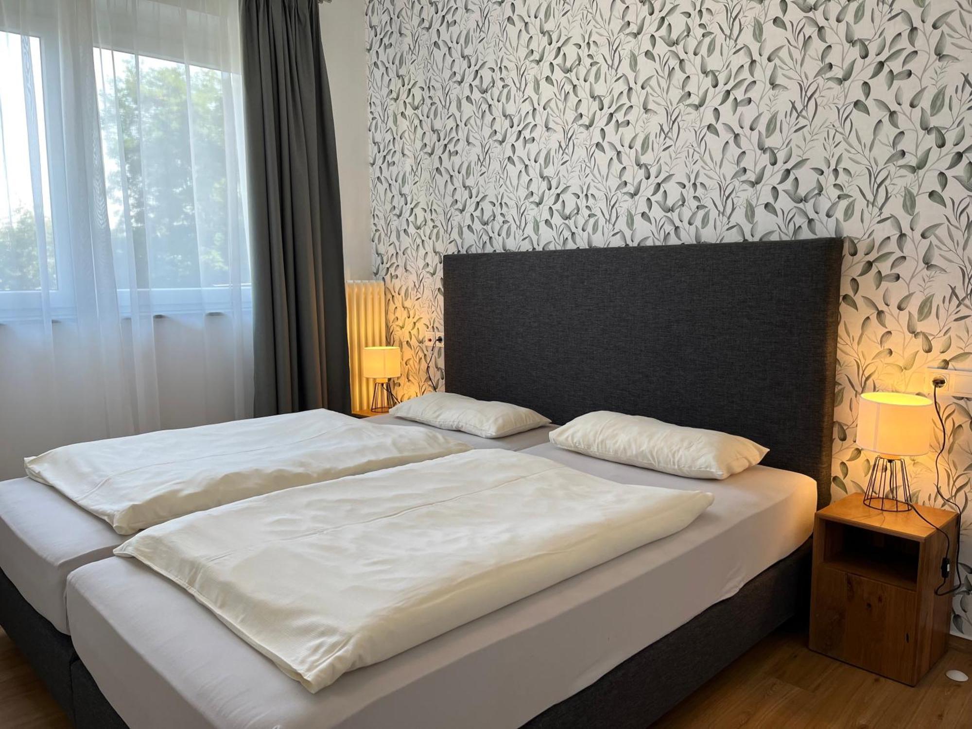 Restaurant Waldmeisterei Gera Ngoại thất bức ảnh